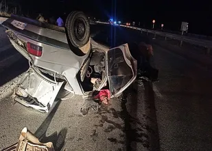 واژگونی خودروی پژو موجب مصدومیت ۴ نفر شد