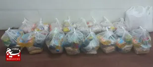 توزیع ۱۵بسته معیشتی توسط گروه جهادی شهیدحیدریان