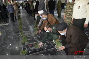 گلزار شهدای ساوه عطرافشانی شد
