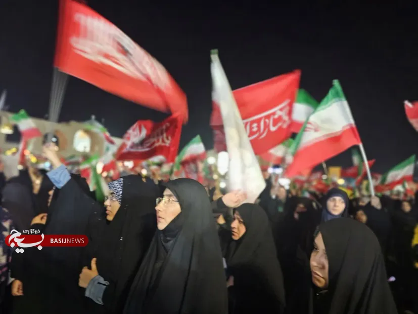 رزمایش و اجتماع بزرگ «جان‌فدای ایران» در میدان امیرچقماق یزد