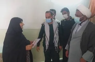 دیدار و سرکشی از خانواده شهدا یک وظیفه است