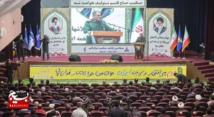 همه صف در صف برای عزت جمهوری اسلامی تلاش خواهیم کرد