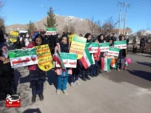 اجتماع باشکوه مردم روانسر در چهل و چهارمین سالگرد پیروزی انقلاب اسلامی