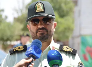 کامیون های حامل گازوئیل قاچاق در "بوئین زهرا" زمین گیر شدند