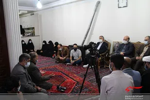 دیدار مسئولین با خانواده شهید محمد محمدی