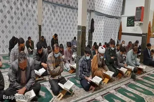 برگزاری محفل انسی با قرآن در حوزه امام حسن مجتبی(ع) صالح آباد