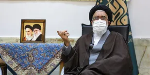 دشمن برای ترویج علم بی&zwnj;نتیجه تلاش می&zwnj;کند