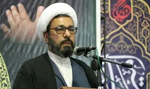 کاری کنیم که مایه افتخار اهل بیت باشیم  نه باعث سرشکستگی