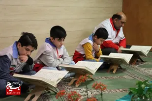 محفل انس با قرآن اعضای کانون&zwnj;های دانش آموزی هلال احمر استان همدان برگزار شد