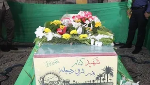 مراسم استقبال از پیکر ۲ شهید گمنام در بندرعباس به روایت تصویر