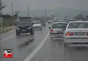 هشدار پلیس مازندران درباره لغزندگی جاده&zwnj;ها در پی نخستین بارش پاییزی