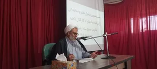 آیات قرآن کریم تماما نور هدایت و منابع حکمت است/یکی از بهترین مواهب الهی توسل، توجه و تمسک به قرآن کریم است