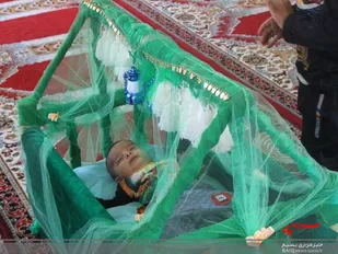 همایش شیرخوارگان حسینی در شهر برف انبار برگزار شد