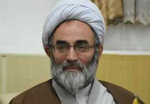 زوج&zwnj;های جوان اخلاق اسلامی را در زندگی خود رعایت کنند