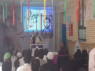 آنچه رهبری بر آن تاکید دارند امید به آینده روشن این انقلاب است .