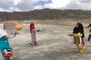 مسابقه ورزشی بومی محلی در بخش بم پشت برگزار شد