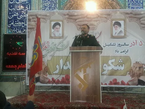 بسیج شاه کلید مشکلات ایران و جهان است/در مدت ۴۸ ساعت فرزندان بسیجی بحران را جمع کردند