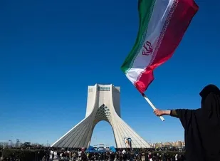 بانوان موتور محرک سازندگی