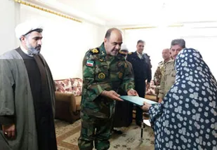 کمیته نیروهای مسلح گلستان به دیدار خانواده شهدا رفتند / عبدی: خانواده شهداء بزرگترین و حقیقی ترین ذخایر نظام جمهوری اسلامی ایران ھستند