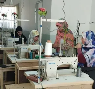 گزارش بسیج از یک بانوی کارآفرین بسیجی؛
فعالیت جهادی برای اشتغال زنان سرپرست خانوار / تولید در روستای&laquo;علی&zwnj;قورچی&raquo; شازند رونق گرفت