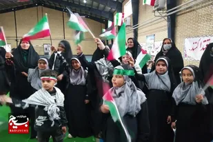راهپیمایی ۱۳ آبان ماه در بخش زند ملایر برگزار شد