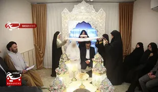 مراسم عقد ۲۱۰ زوج جوان در اتاق عقد حرم مطهر حضرت فاطمه معصومه سلام الله علیها برگزار شد&nbsp;