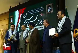 اعطای نشان اقتصاد مقاومتی  به دو شرکت در شهرکرد