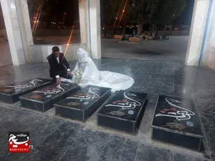 آغاز زندگی مشترک زوج نیشابوری با حضور در گلزار شهدای گمنام