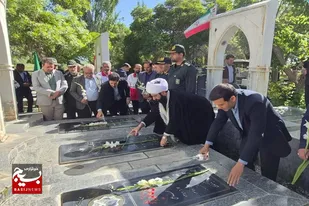 عطرافشانی مزار مطهر شهدای رزن به مناسبت سوم خرداد