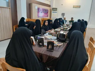 دانش در مسیر آینده؛ اردوی علمی نوجوانان و جوانان چابهار در کتابخانه مرکزی