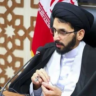گام دوم انقلاب، گام استفاده از ظرفیت هاست/رونق تولید، راه برون رفت از چالش های اقتصادی است