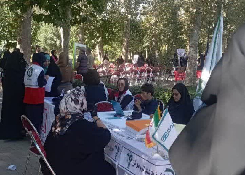 همزمان با هفته گرامیداشت سالمندان، سلام محله با حضور سالمندان کرج برگزار شد