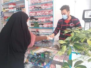 توزیع ماسک رایگان در محله بیسکوران گرمسار