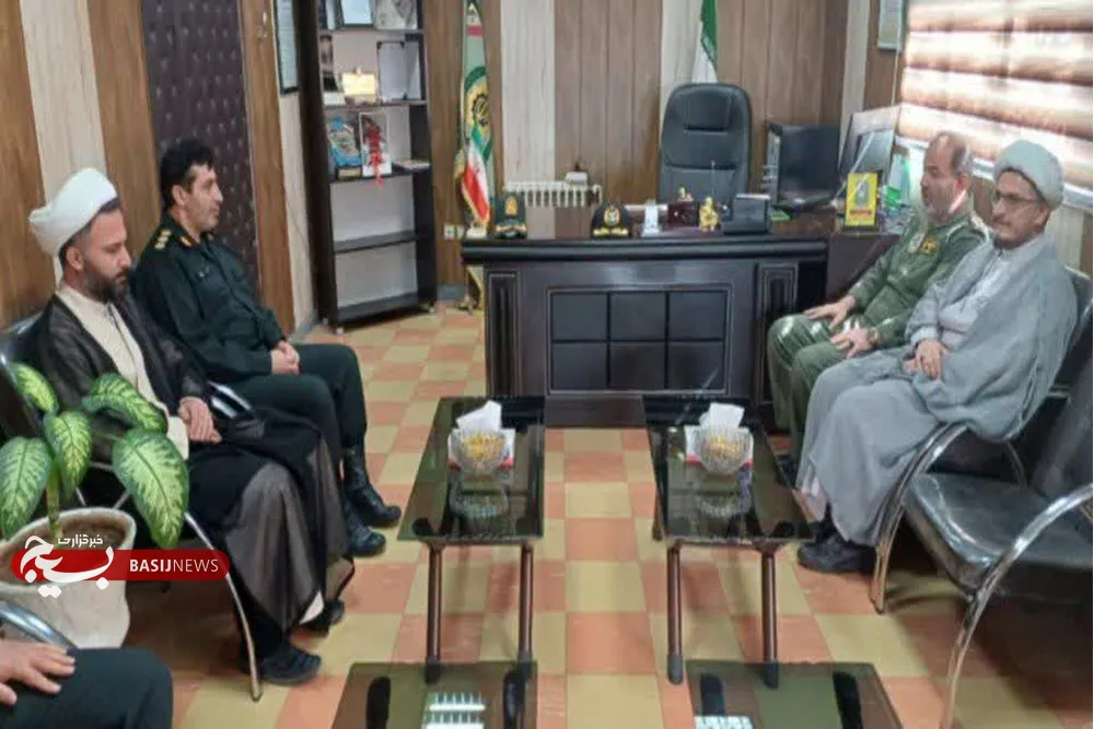 دیدار فرمانده پایگاه شهید نوژه همدان با فرمانده انتظامی کبودراهنگ