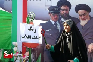 زنگ گلبانگ انقلاب اسلامی در کاشمر نواخته شد+تصاویر
