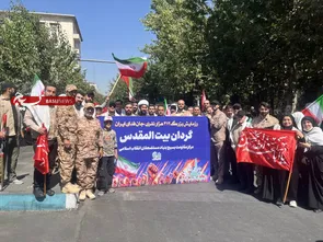 حضور کارکنان و بسیجیان بنیاد مستضعفان  در رزمایش۳۱۳ هزار نفری جان فدایان ایران