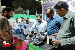 ایستادگی برای خونخواهی رهبر شهید