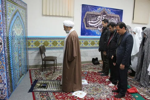 اهمیت دادن به نمازشاه کلیددوری شیطان