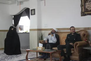 دیدار فرمانده سپاه ناحیه شاهرود با خانواده شهیدان میرکریمی+ تصاویر