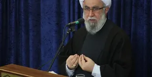 دشمن از عدم شرکت مردم در انتخابات خشنود می&zwnj;شود