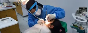 ارایه خدمات دندانپزشکی و چشم پزشکی رایگان در مناطق محروم دزفول