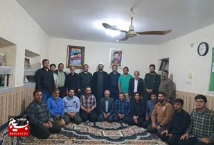 جمعی از مسئولان محلی و مردم با خانواده بزرگوار شهید جعفر جعفری، دیدار و گفت&zwnj;وگو کردند
