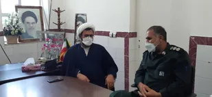 دیدار فرمانده سپاه عنبر آباد با نماینده ولی فقیه ناحیه شهرستان