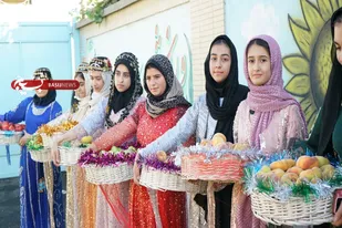 برگزاری سومین جشنواره شکرانه برداشت هلو و شلیل در اسدآباد