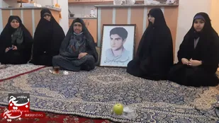 بانوان بسیجی با مادر &laquo;شهید سیدکاظم مرزانی&raquo; دیدار کردند