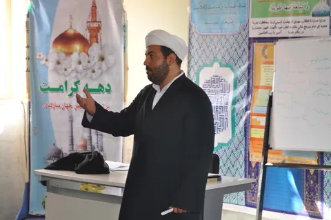 اسفراین :
برگزاری جلسه تحليل سياسي با موضوع بازخواني وقايع كودتاي ننگين 28 مرداد و عبرتهاي ان براي مواجهه با اسيبهاي پيش روي انقلاب اسلامي