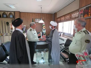 دیدار با فرماندهی و مسئول عقیدتی سیاسی نیروی انتظامی شهرستان اصفهان