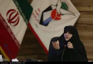 زن غربی، دستاویز نظام سرمایه داری است!/ گفتمان غربی در حوزه زن با معرفی الگوی سوم زن مسلمان به چالش کشیده شد