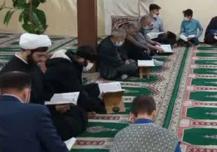 برگزاری محفل انس با قرآن کریم در پایگاه بسیج محمد رسول الله(ص)
