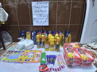 تهیه و توزیع بیش از ۱۰۰ بسته معیشتی بین نیازمندان شاهرود+ تصاویر